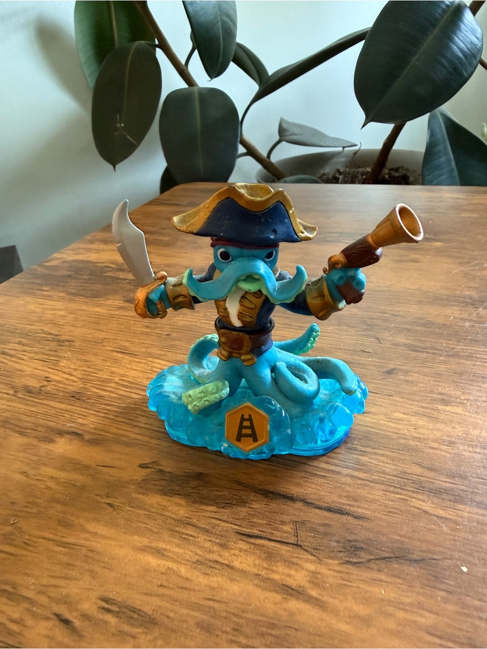 Blue Pirate Octopus Figure Kids Toy - Collectible Action Figure ACTIVISION 2013